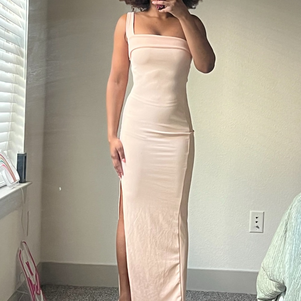 Elegant Baby Pink Sleeveless Dress